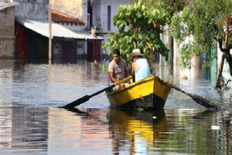 Paraguay Presidente Cartes Declara Estado De Emergencia Por Inundaciones