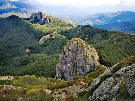 Il Monte Pennino Visto Dal Penna Passeggiare In Liguria