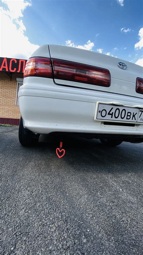 Значок на решетке и решетка радиатора, цурикава — Toyota Mark II (100 ...