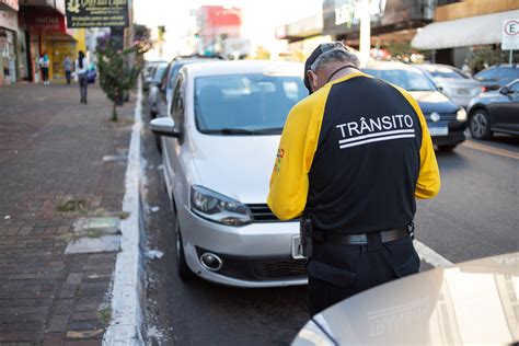 Multa automática Como funciona a fiscalização carros dedo duro