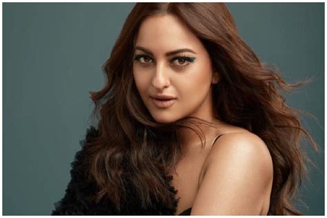 Sonakshi Sinha Xx Xxx Porn Video Sex Pictures Pass