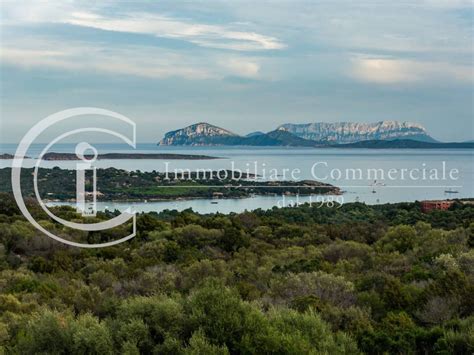 Vendita Villa Bifamiliare In Via Dell Orzo Arzachena Ottimo Stato