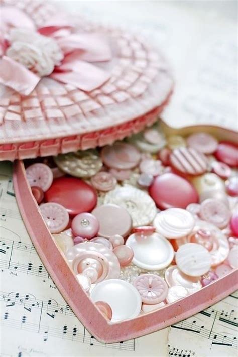 vintage pink buttons button crafts antique buttons vintage buttons
