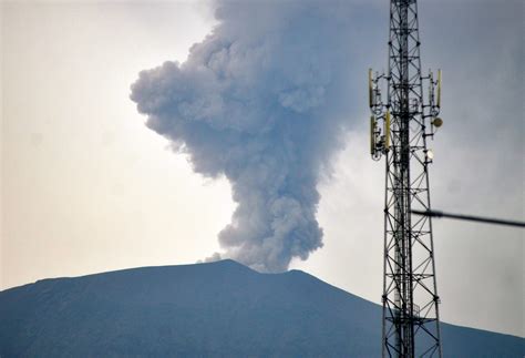 Jumlah Korban Tewas Akibat Erupsi Gunung Marapi Bertambah Ada