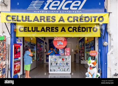 Telcel Shop Hi Res Stock Photography And Images Alamy