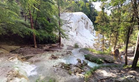 Hot Springs in Tuscany:Enjoy Natural Hot Springs Outdoors in Bagni San ...