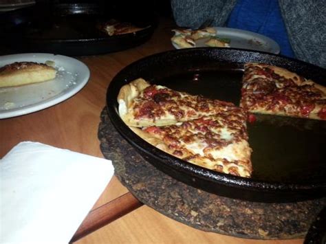 Pizza Hut Winnipeg 15 Lakewood Blvd Restaurant Reviews Phone