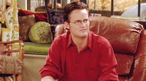 Things Friends Fans Never Noticed About Chandler Bing