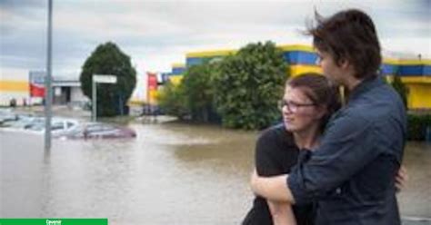 Deux Femmes Perdent La Vie Dans Les Inondations En Australie Suivant Le