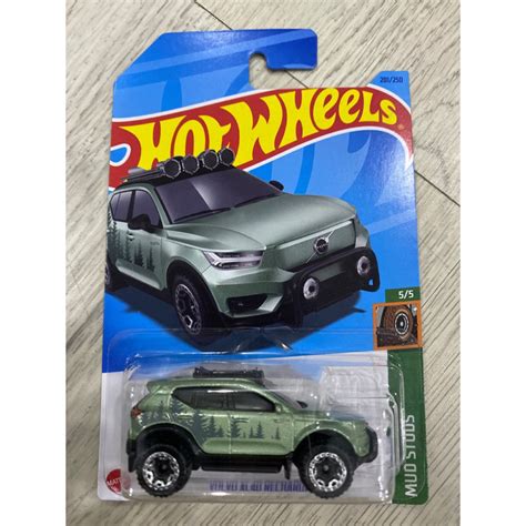 Hot Wheels MUD STUDS Volvo XC40 Recharge Shopee Malaysia
