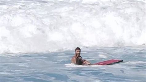 Video Shows Rescue Of Pro Surfer Eric Geiselman Wiped Out By Powerful Wave In Hawaii Cbs News