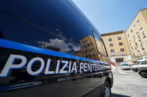 Polizia Penitenziaria Caputo A Notizie Momento Storico