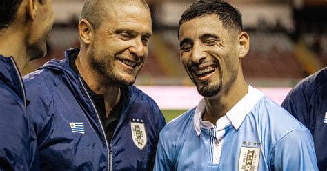 Furor En Uruguay Por El Debut Del Futbolista Amateur Walter Dom Nguez En La Selecci N De Marcelo