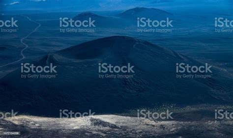 Great Fissure Eruption Stock Photo - Download Image Now - Slag Heap ...