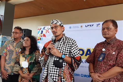 Pemerintah Targetkan Perputaran Uang Sektor Wisata Capai Rp3 000