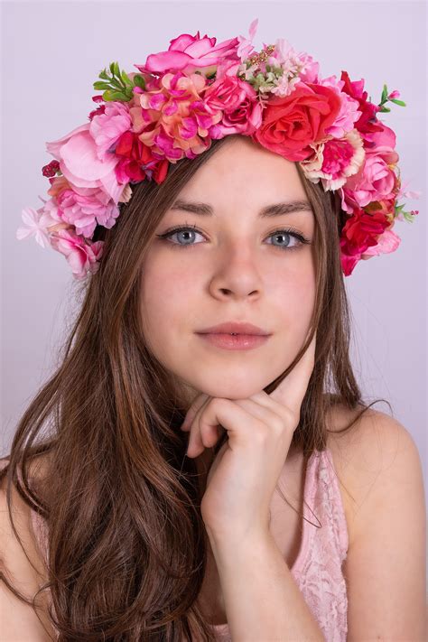 Flower Crown Beauty Wallpapers Wallpaper Cave