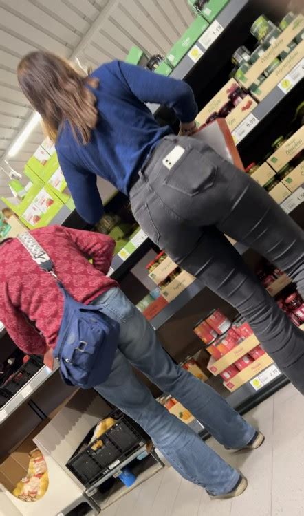Store Employee Sexy Ass In Jeans Candid Teens