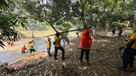 Fajarpaper Giat Bersih Sungai Bersama Rehab Kali Cikarang Dan Dinas