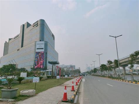 Golf course road , Gurgaon: Map, Property Rates, Projects, Photos, Info