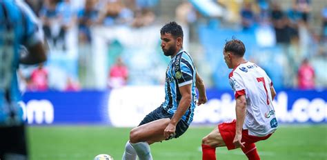 Grêmio joga mal e só empata o São Luiz na Arena