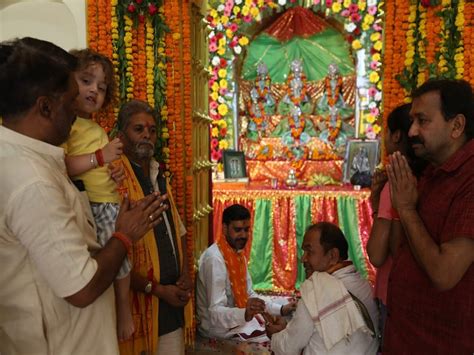 Procession Started With Slogans Of Jai Shri Ram जय श्री राम ने नारों के साथ निकली शोभायात्रा