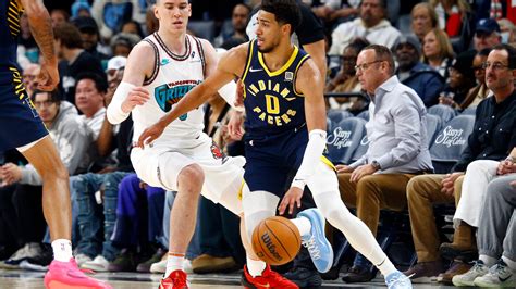 Indiana Pacers vs Memphis Grizzlies photos in NBA action