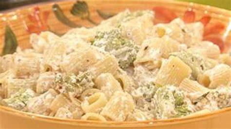 Romanesco Broccoli Broccoli Or Cauliflower Pasta With Ricotta Cheese Recipe Rachael Ray Show