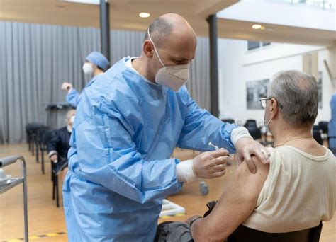 Covid Medico Contagiato Non Era Vaccinato