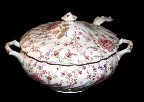 Johnson Brothers Chintz Rose Soup Tureen Tureens Tureen Chintz China