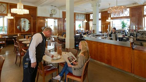 Café Bazar Kaffeehaus Traditionsbetrieb salzburg info