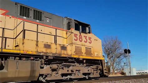 Railfanning Up 25 Nov 2022 Mt Vernon Ia Youtube