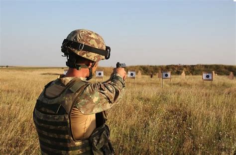 Cinci Militari Au Fost R Ni I N Timpul Unui Exerci Iu Ntr Un Poligon