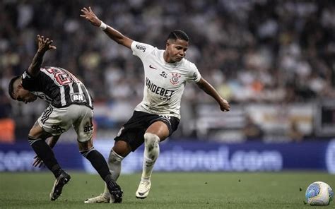 Corinthians Define Pre O Para Negociar Wesley Alvo Do Futebol Europeu