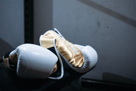 How Long Do Boxing Gloves Last And When To Replace NY Boxing Gym