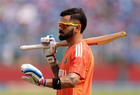 Watch A Virat Kohli Lookalike Attracts A Crowd Of Fans In Ayodhya