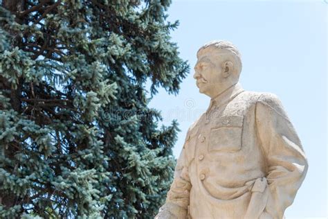 Estatua De Joseph Stalin En El Museo Stalin En Gori Shida Kartli