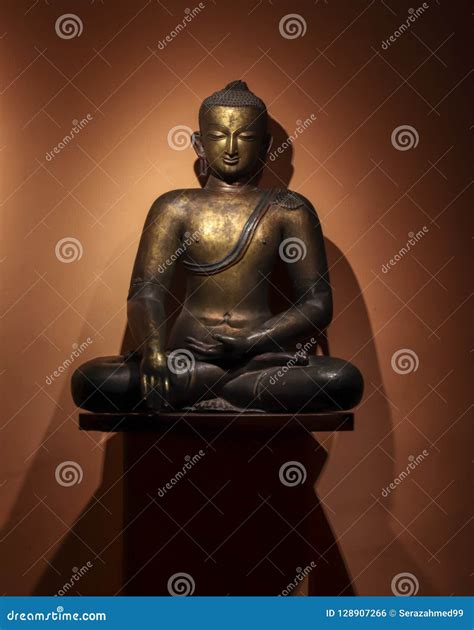 Statue Of Gautam Buddha Royalty-Free Stock Photo | CartoonDealer.com #227710173