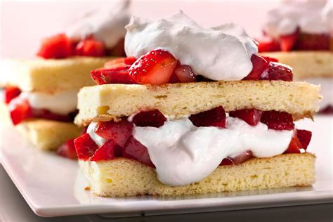 Strawberry shortcake slice - Cape Demo Appliances