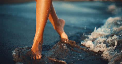 How Posing For Photos In A Bikini Helped Me Love My Body Ps Fitness