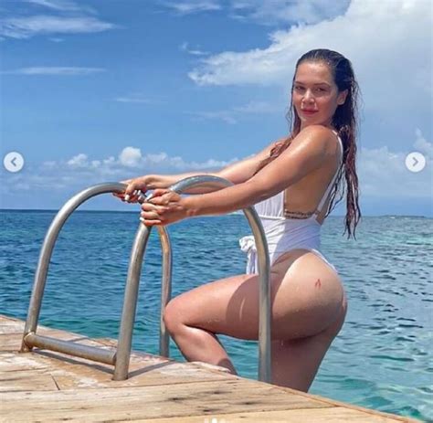 9 Hot Sexy Andres Tejeiro Bikini Pics