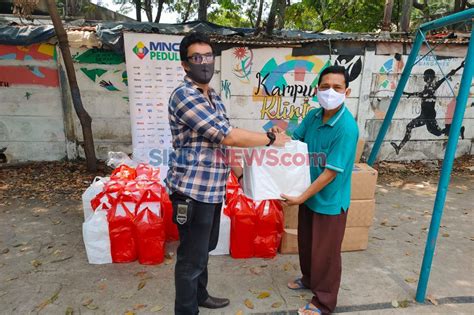 FOTO MNC Peduli Berdayakan UMKM Untuk Salurkan Bantuan Pangan Kepada