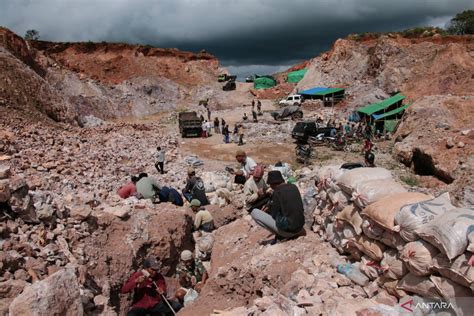 rencana legalitas tambang rakyat ramah lingkungan  perbukitan