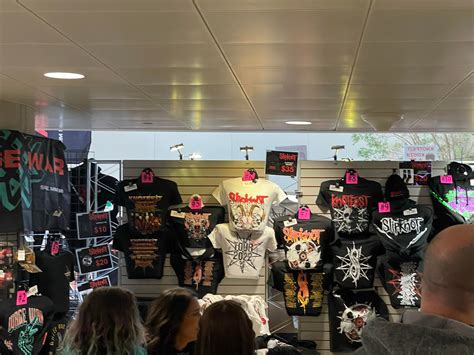 Tour merch stand for those wondering : r/Slipknot