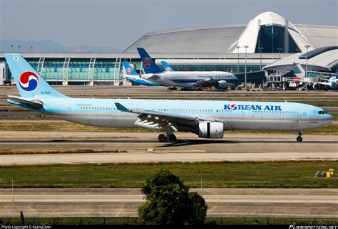 Hl Korean Air Airbus A Photo By Keanuchen Id