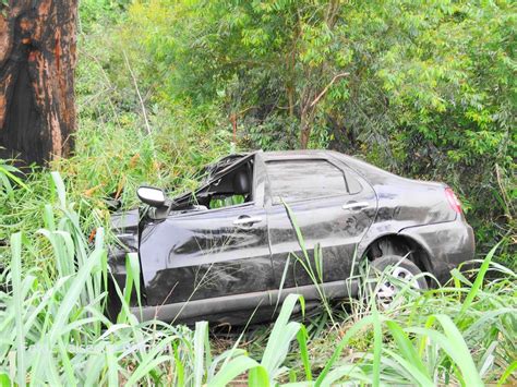 Motorista Sai Da Rodovia Atinge Rvore E Morre Em Padre Para So