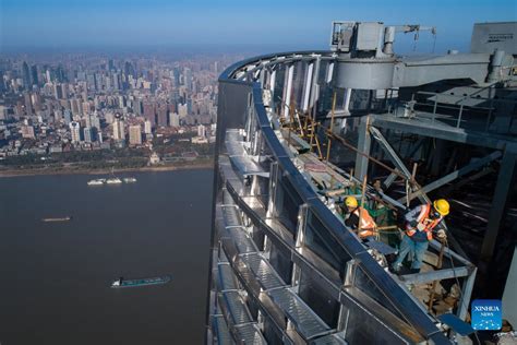 Bauarbeiten Am Wuhan Greenland Center In Der Endphase China Org Cn