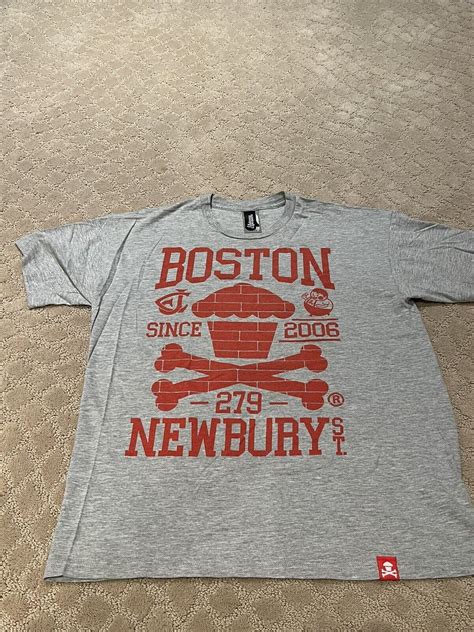 RARE Store-Exclusive Johnny Cupcakes Boston Newbury T… - Gem