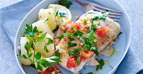 Baked Cod Fillets with Tomatoes and Potatoes recipe | Eat Smarter USA