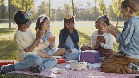 Children Singing Happy Birthday to the Birthday Girl · Free Stock Video