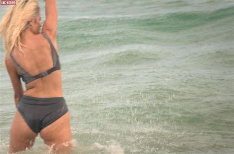 Naked BeBe Bettencourt In Eden